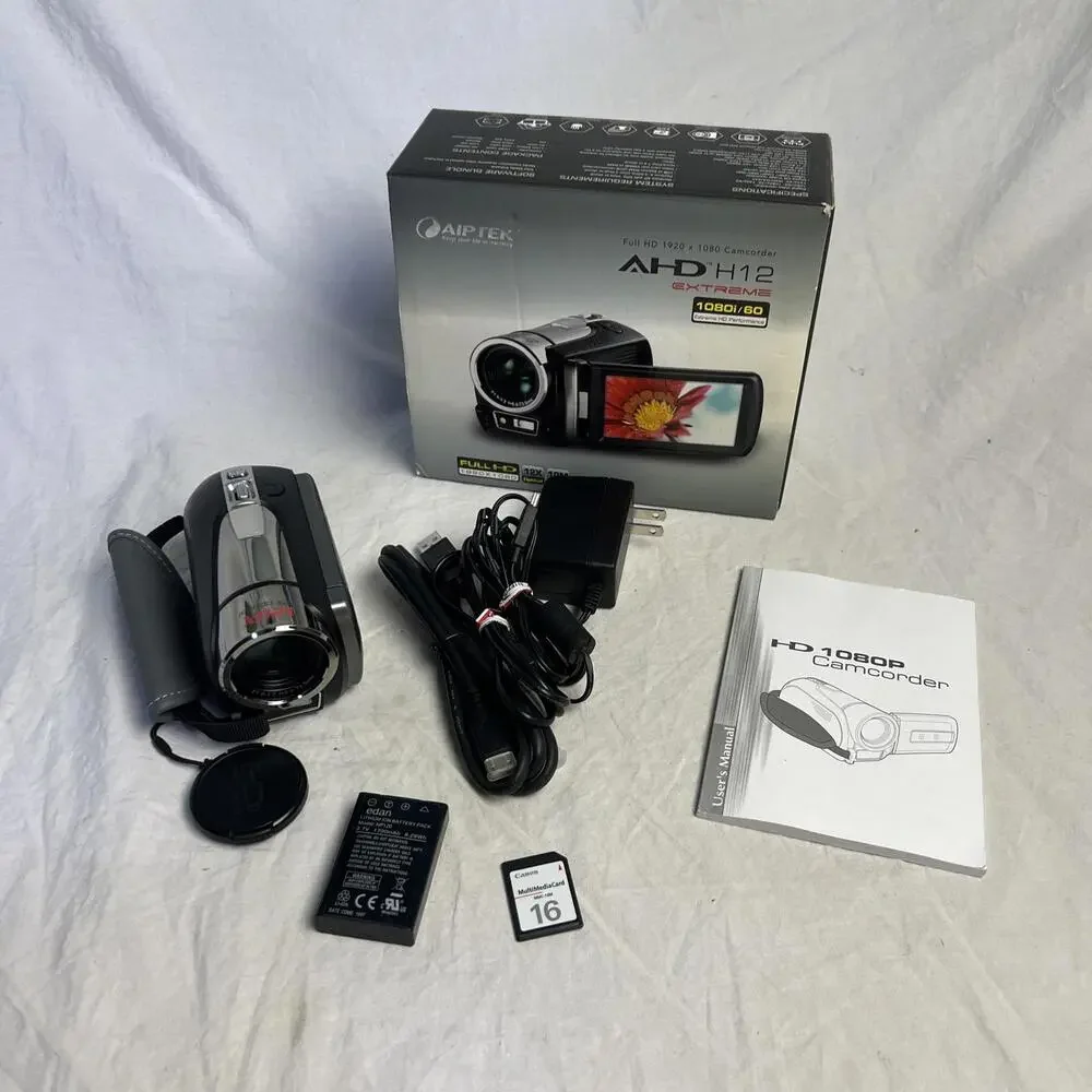 Aiptek VAZ2S DIGITAL VIDEO CAMCORDER 120X ZOOM W CHARGER CORD, MEMORY CARD & BOX